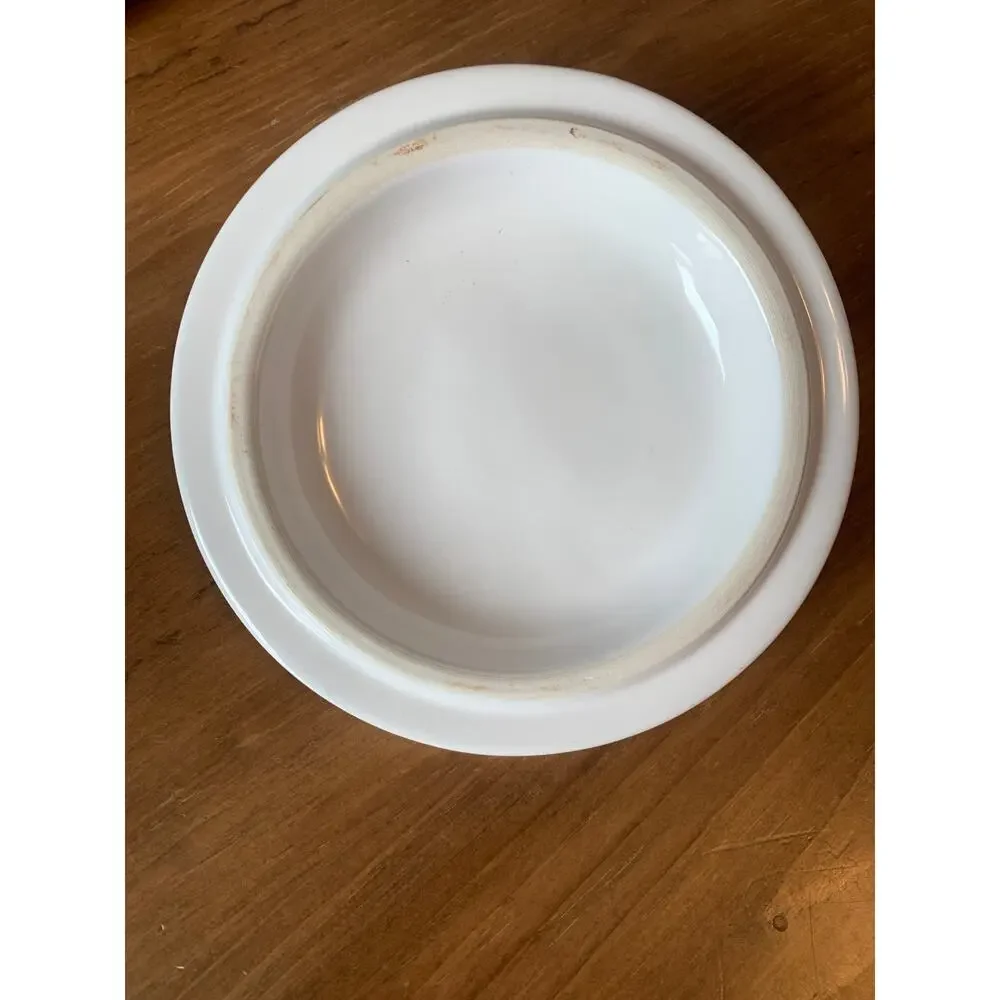 Sur La Table Round Covered Baking Dish White Serving Dish Soup 6